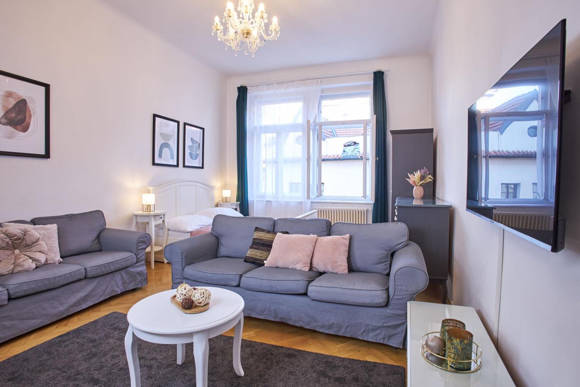 Charles Bridge Premium Residence Aparthotel Prag