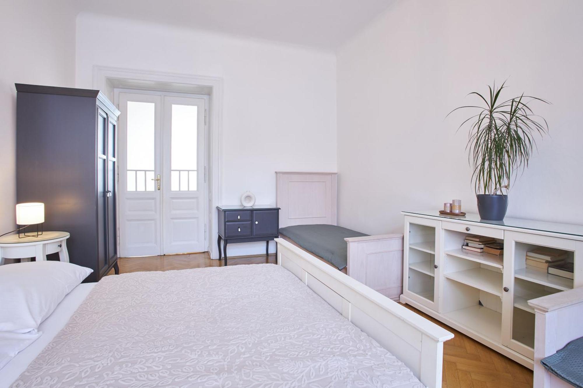 Charles Bridge Premium Residence 4* Prag
